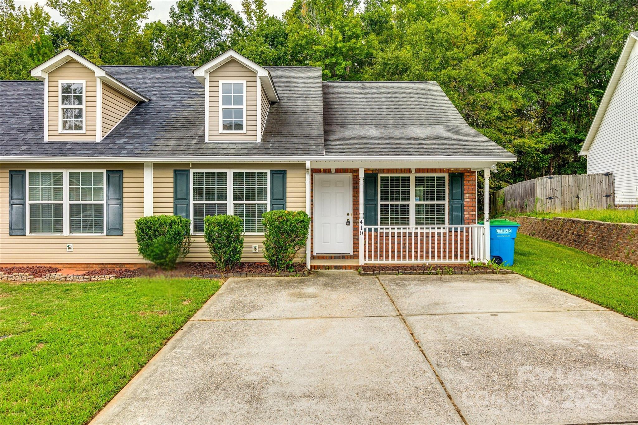 Huntington Place - Residential Lease