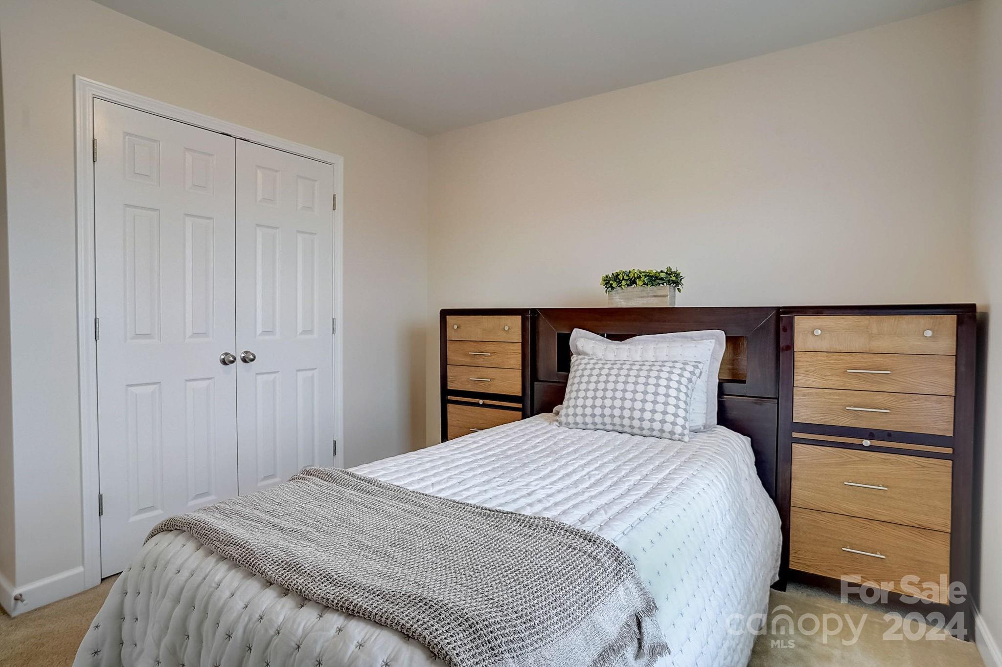 Lake Ridge - Residential