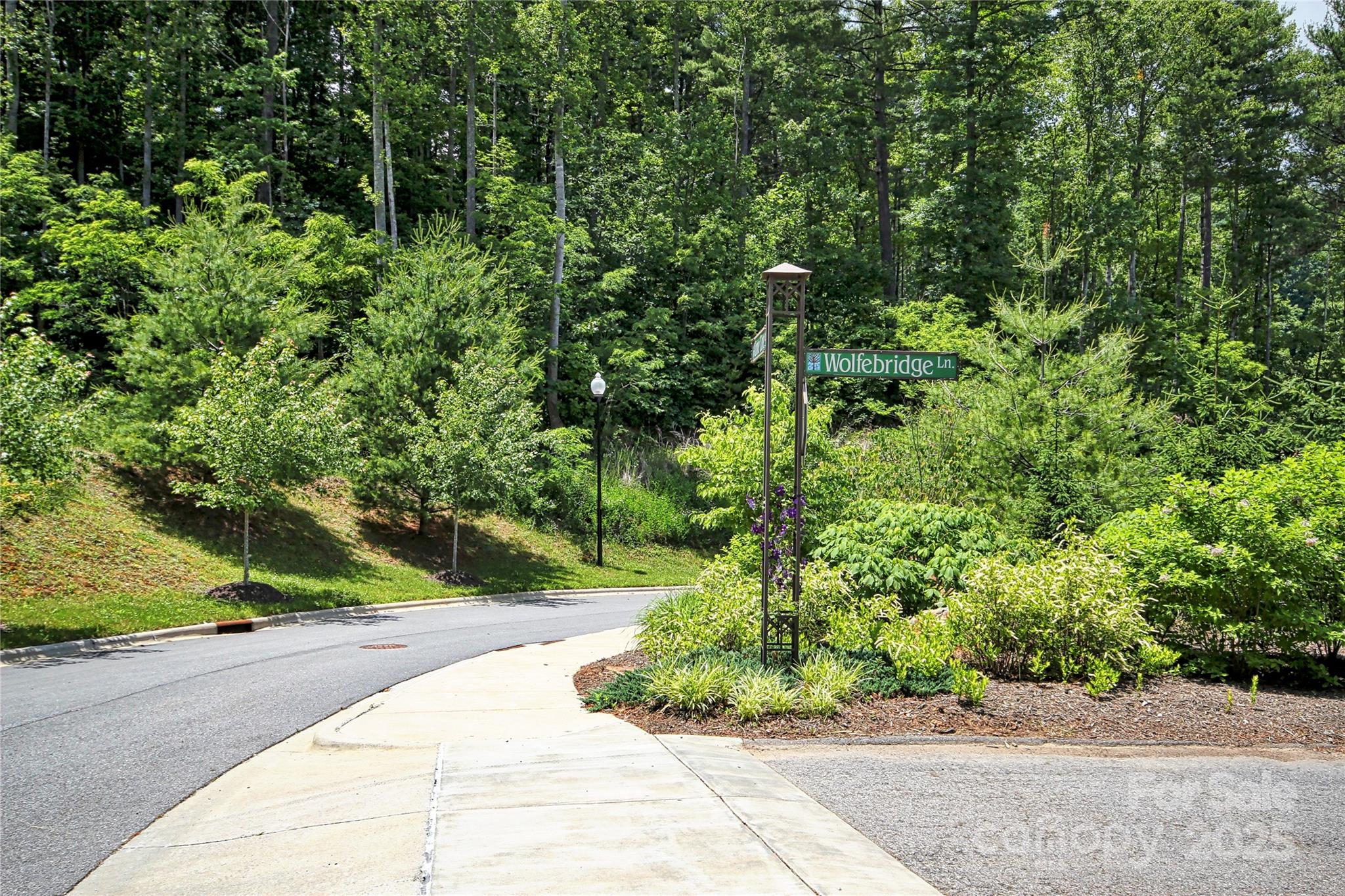 Grove Park Cove - Land