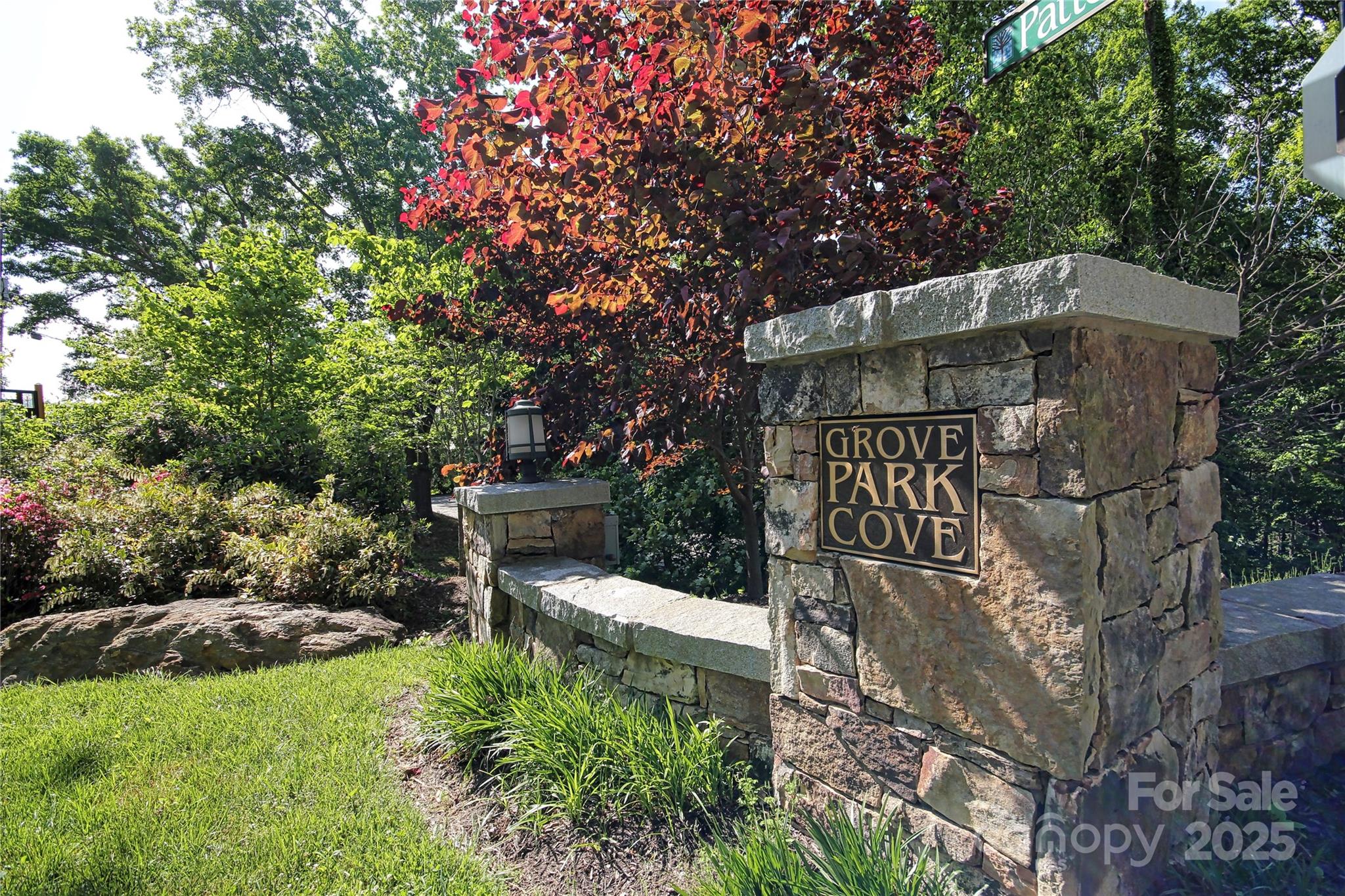Grove Park Cove - Land
