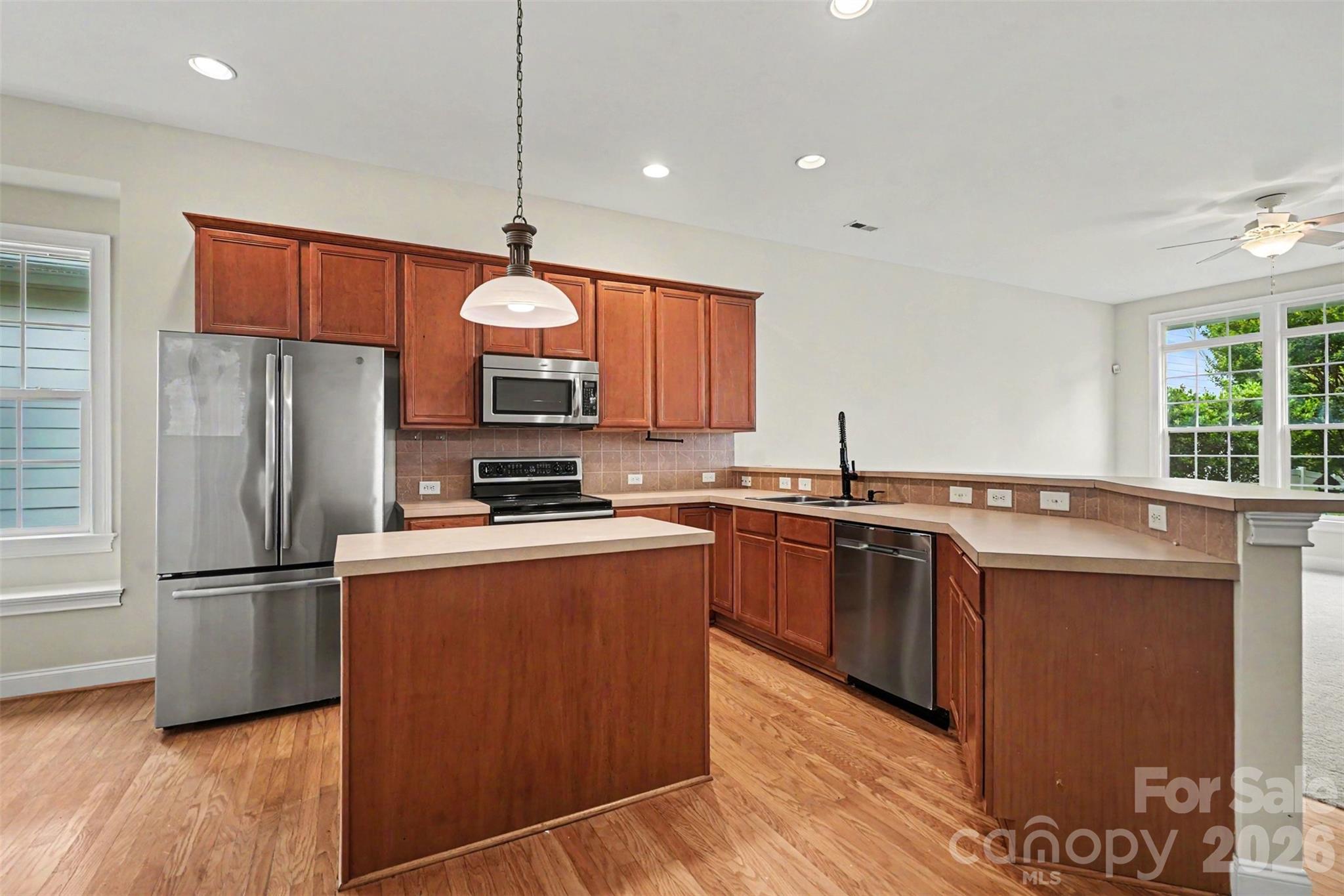 Chestnut Oaks - Residential