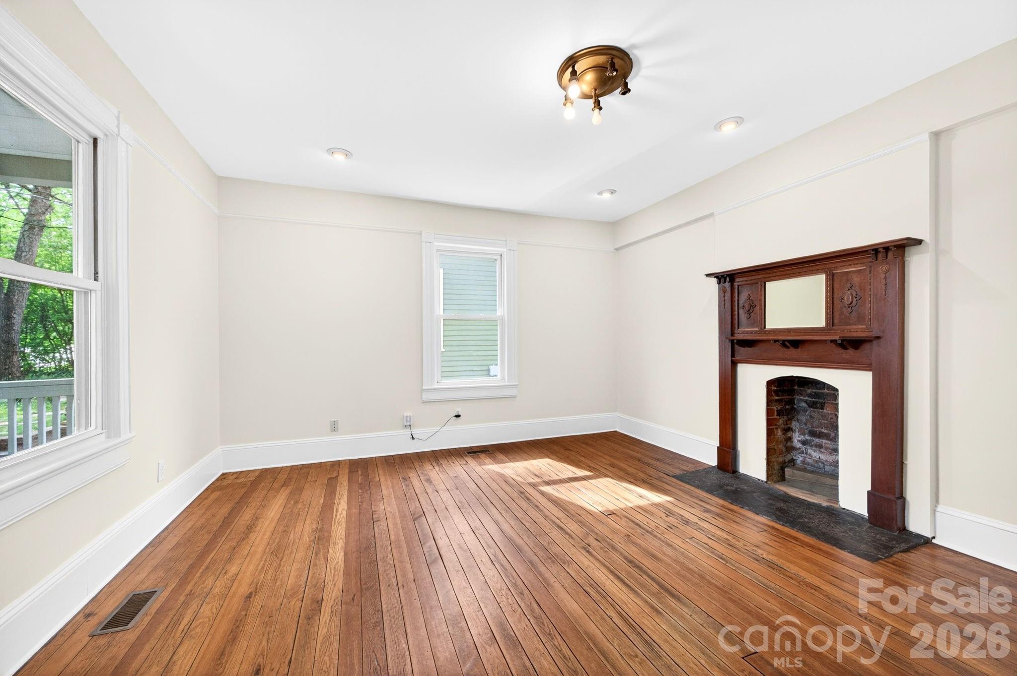Lincoln Park - Residential
