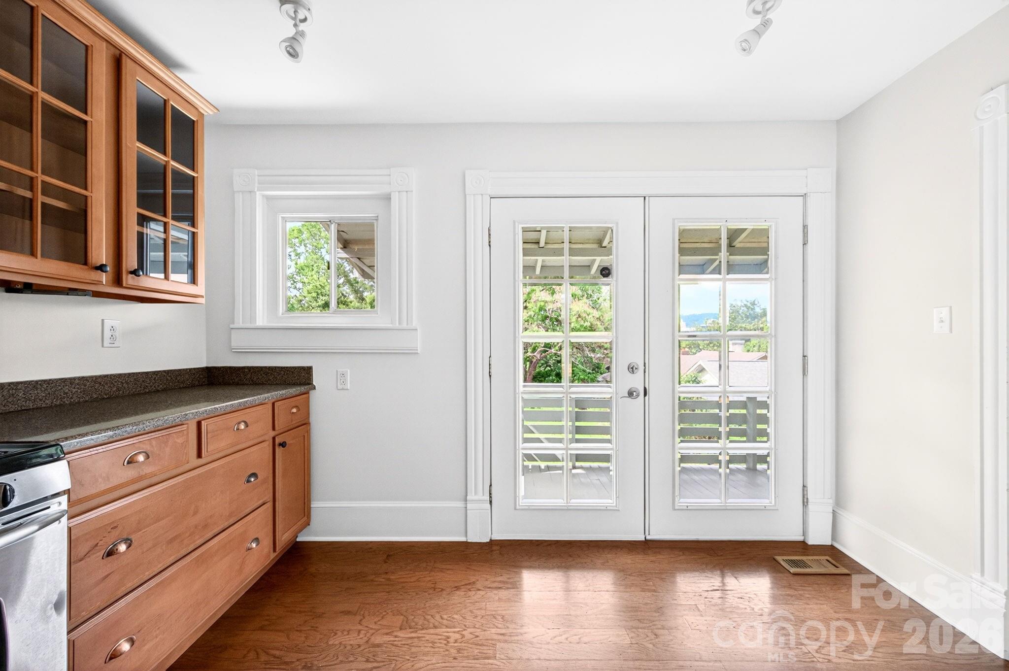 Lincoln Park - Residential