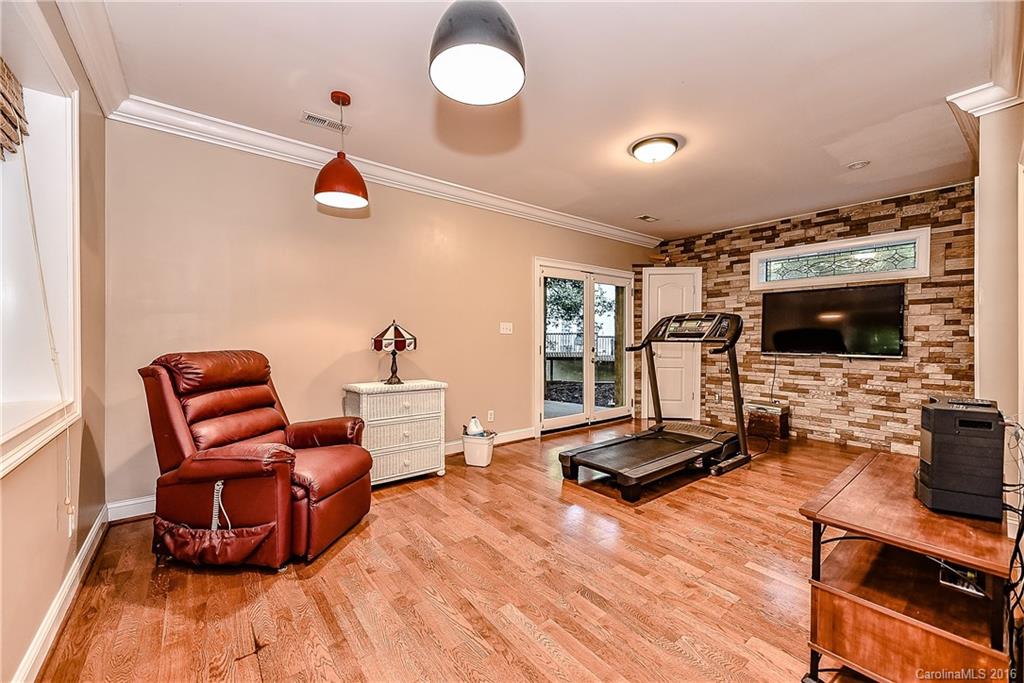 Tega Cay - Residential