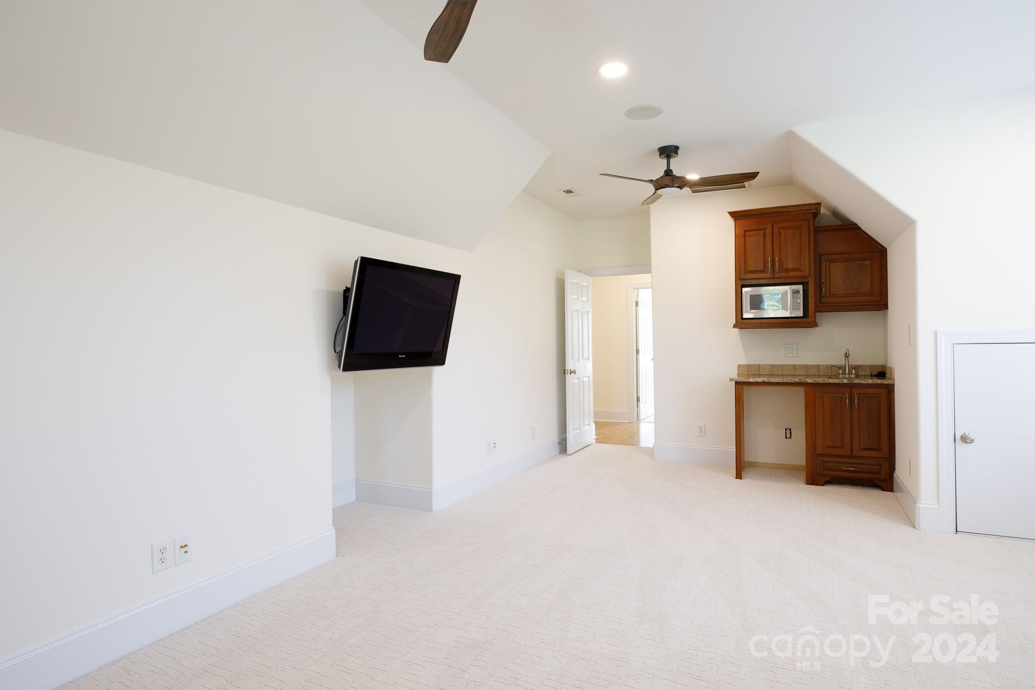Laurel Creek - Residential