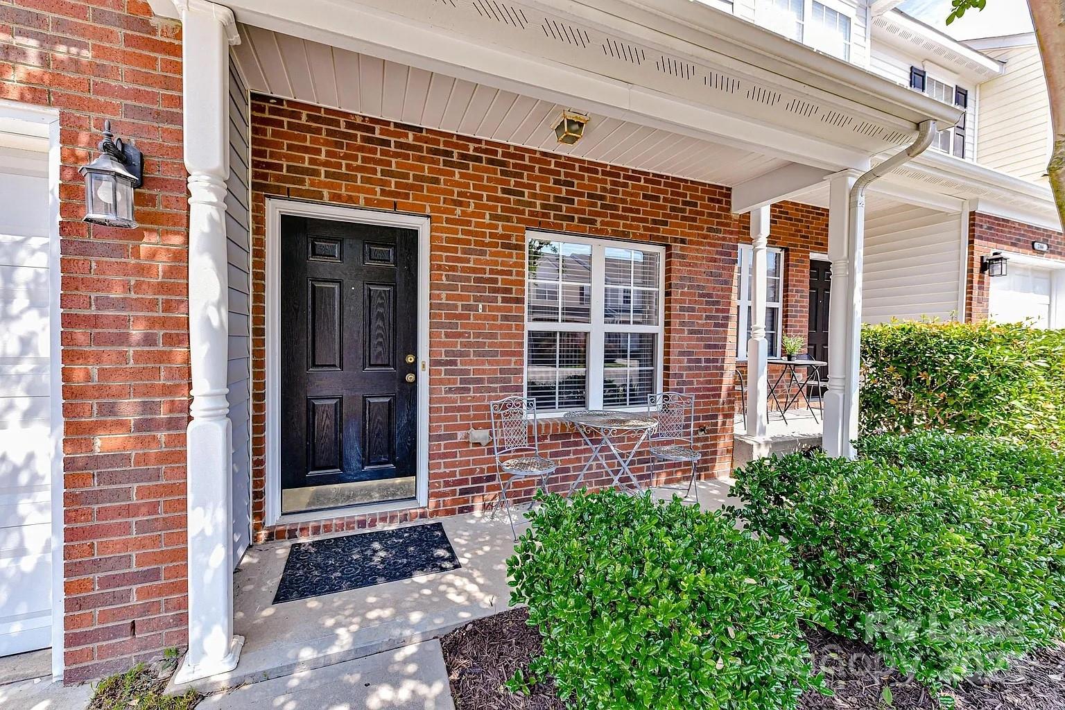 AVAILABLE NOW!
Newly renovated 3 bedroom townhome. Home features new wood laminate floors and carpet in bedrooms. Fresh paint through out. 1 car garage with nice fenced backyard. Community pool. Washer and Dryer included. Excellent location with easy access to 485, shopping and restaurants. 

New HVAC
New Glasstop Electric stove replaced 
Dedicated handyman with hassle free home service warranty resolving any issues asap.

Renter responsible for gas,water, and electric utilities. Last month's rent due at signing. Washer and dryer included in rent. Smoking not permitted.