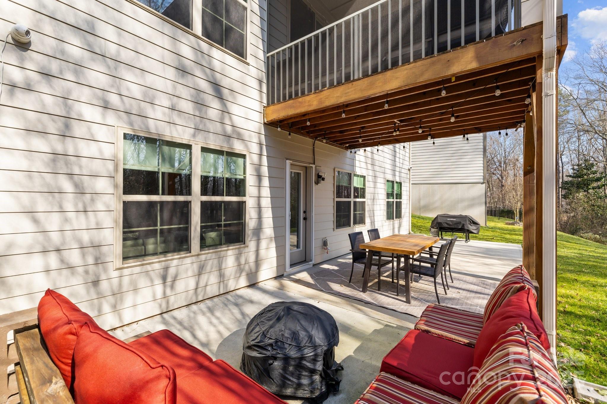 Oakland Pointe - Residential
