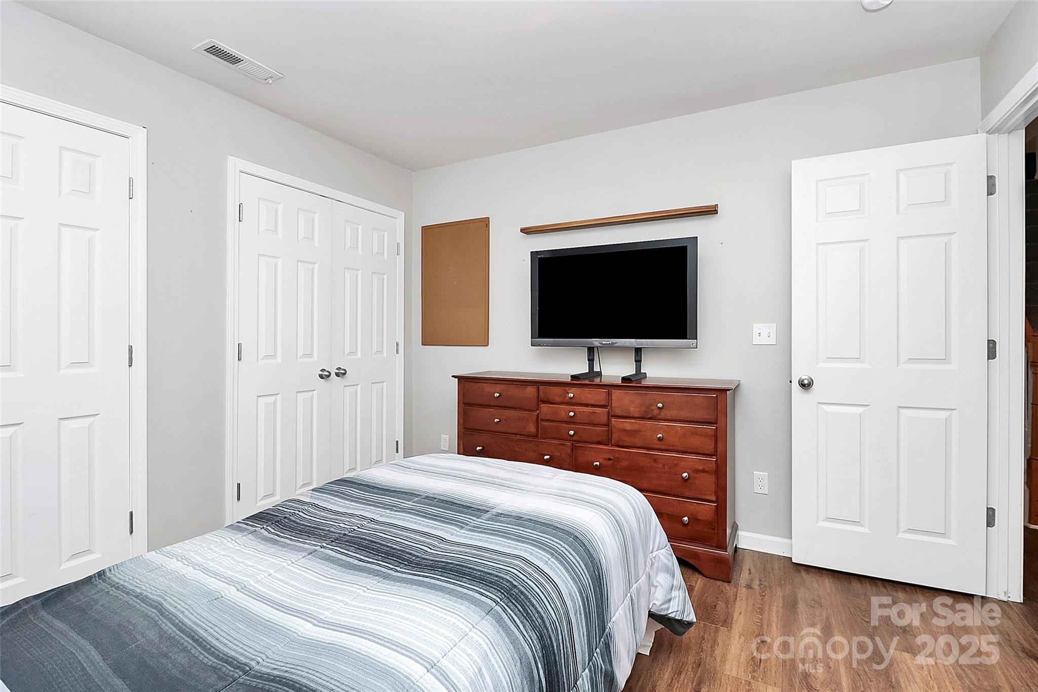 Sandy Pointe - Residential