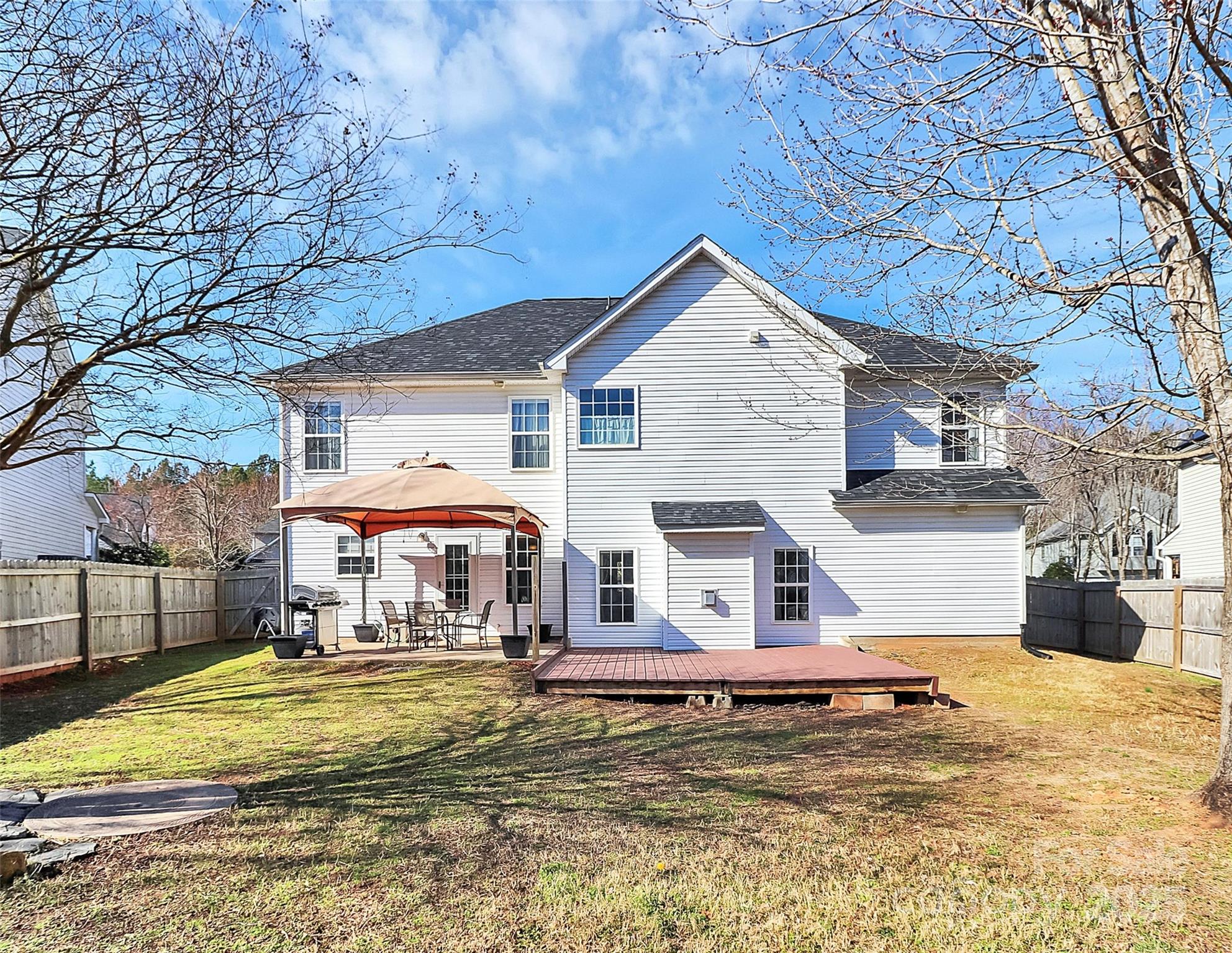 Sandy Pointe - Residential