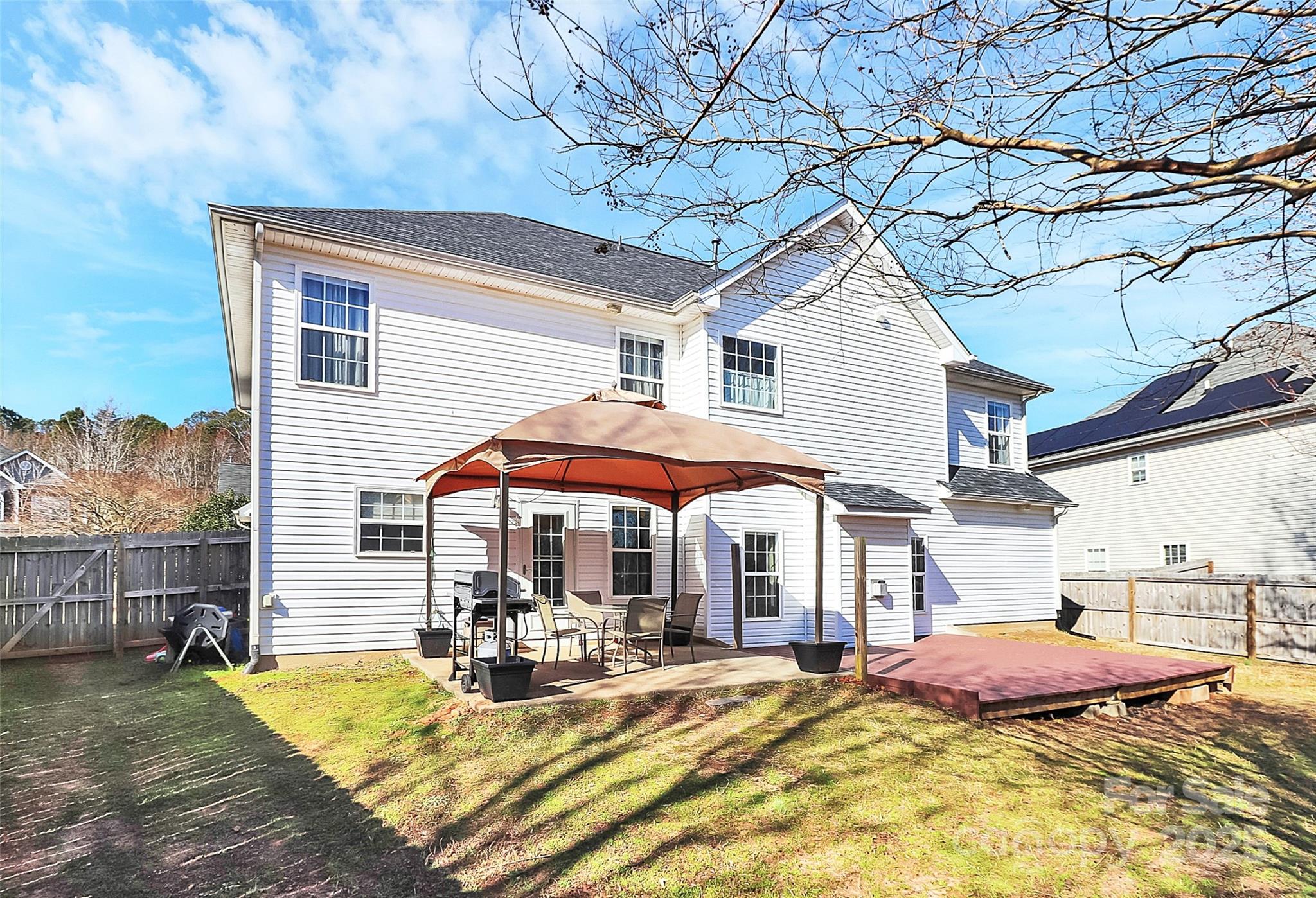 Sandy Pointe - Residential