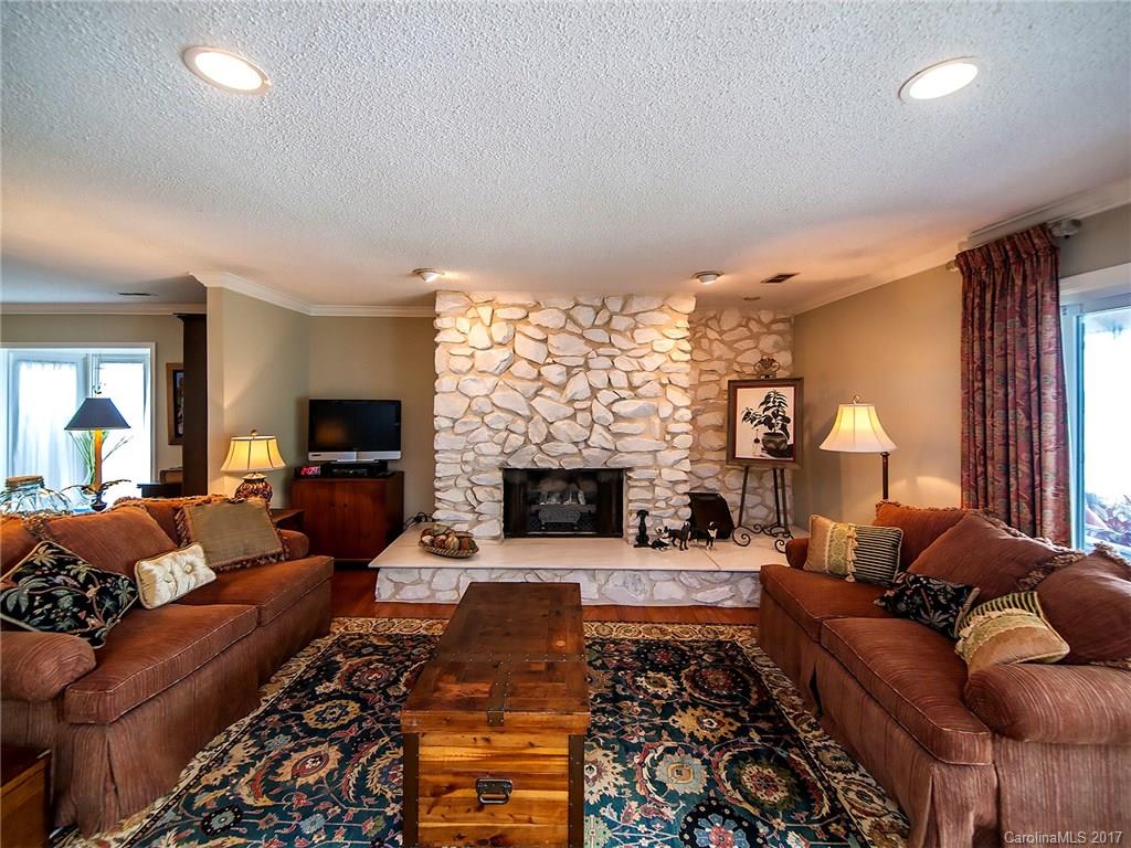 Tega Cay - Residential
