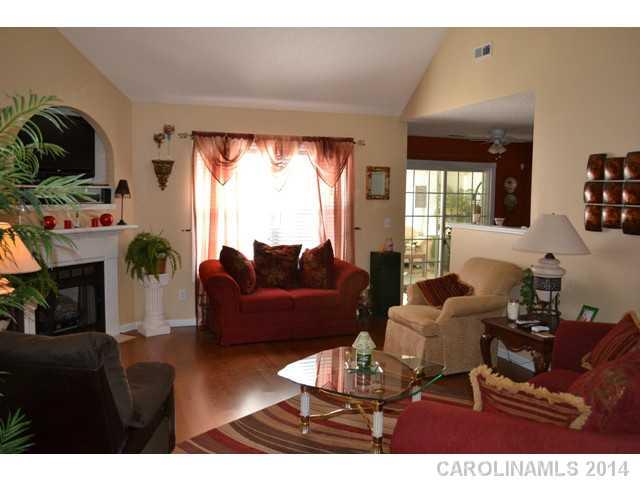 Eagle Glen - Residential