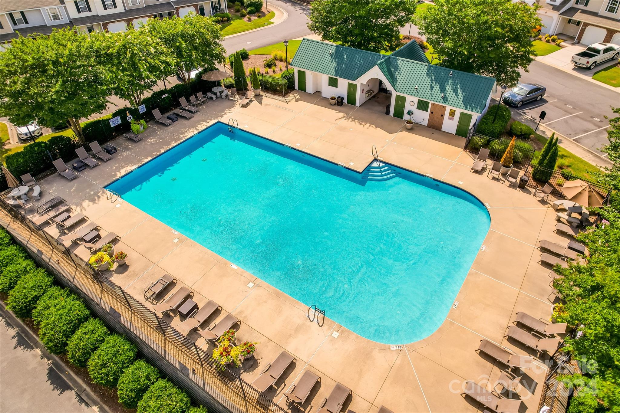 Lexington Commons - Residential