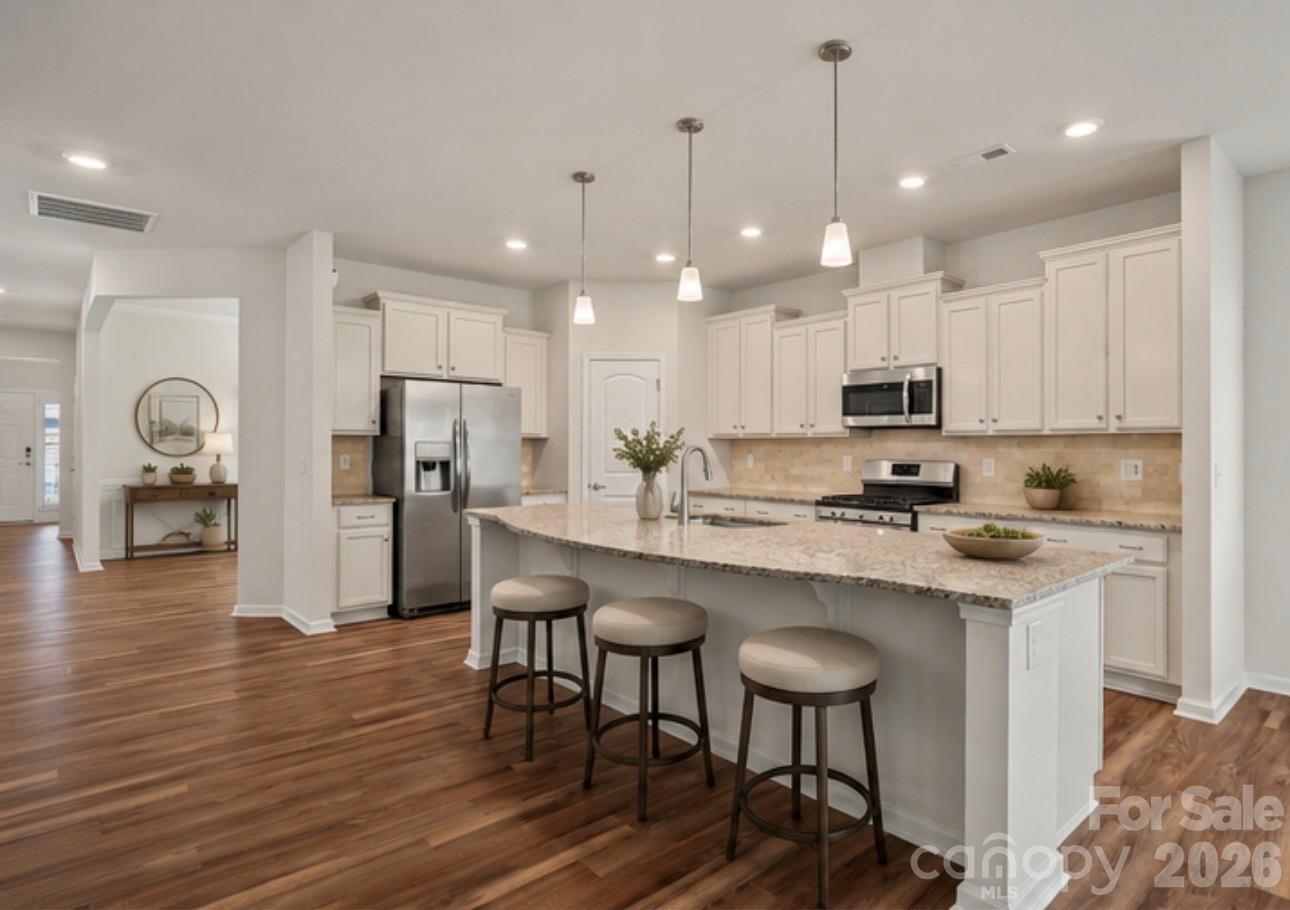 Imagery On Mtn Island - Residential
