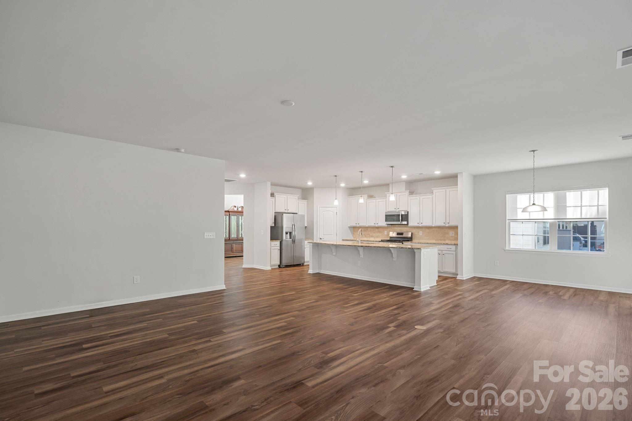Imagery On Mtn Island - Residential