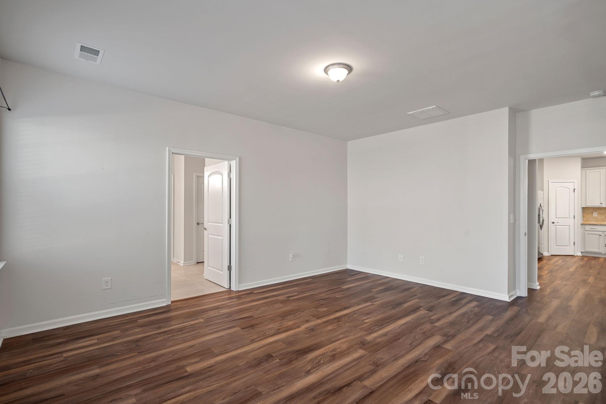 Imagery On Mtn Island - Residential
