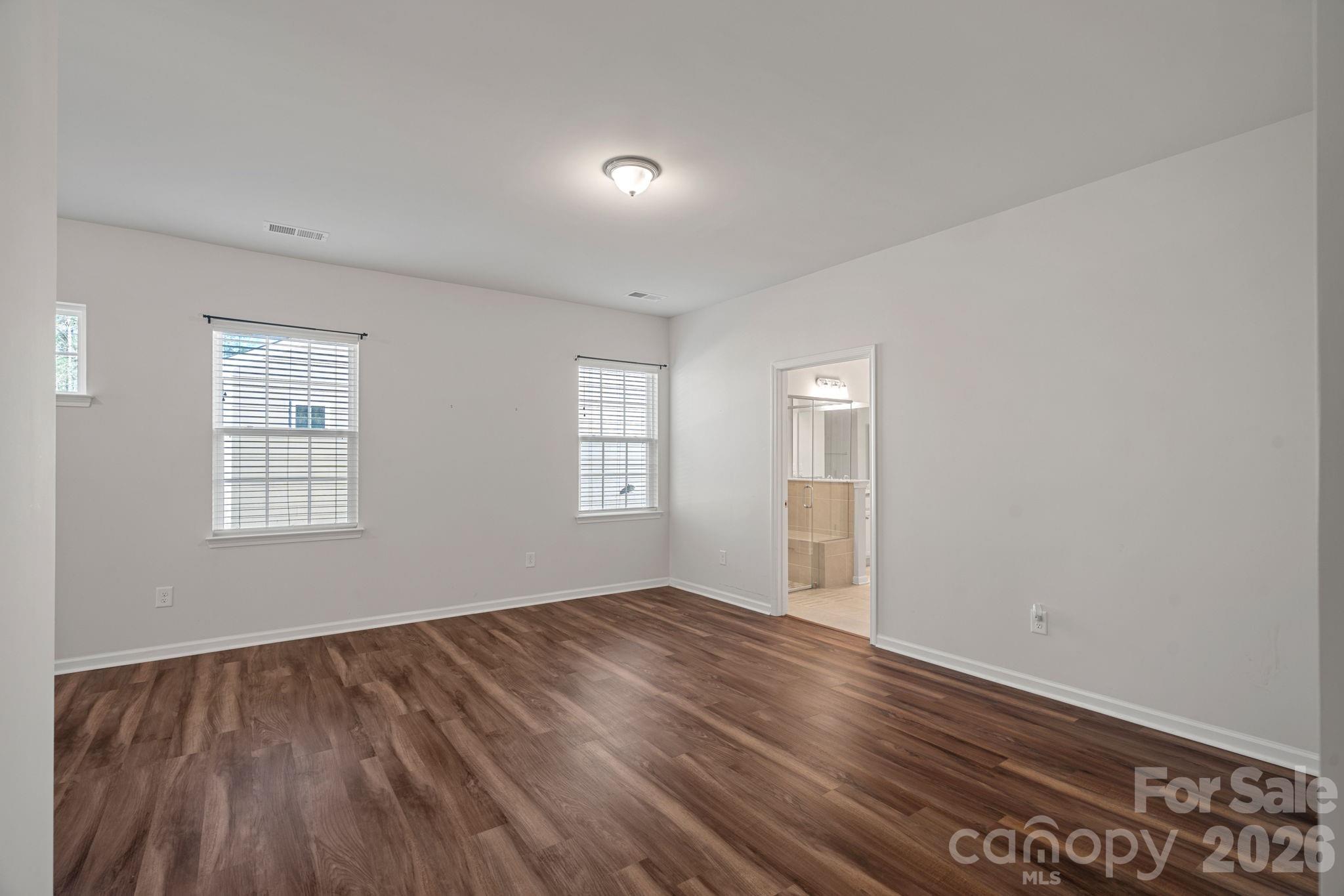 Imagery On Mtn Island - Residential