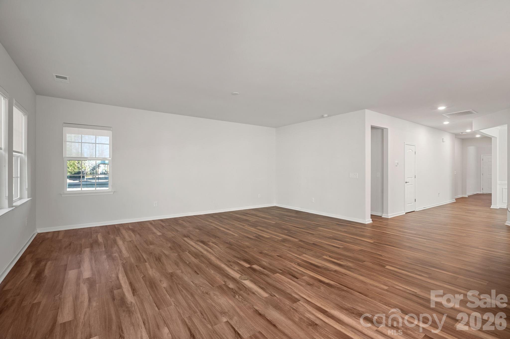 Imagery On Mtn Island - Residential