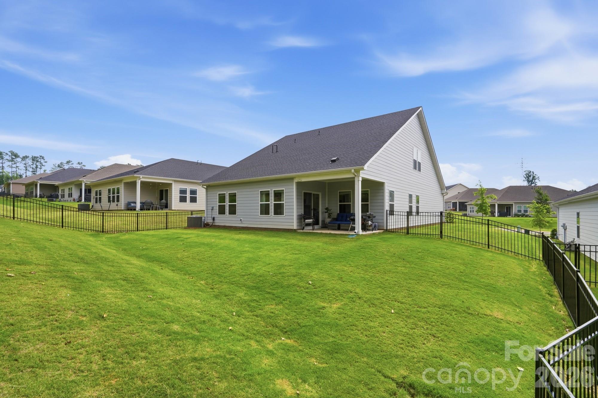 Solena at The Vineyards - Residential