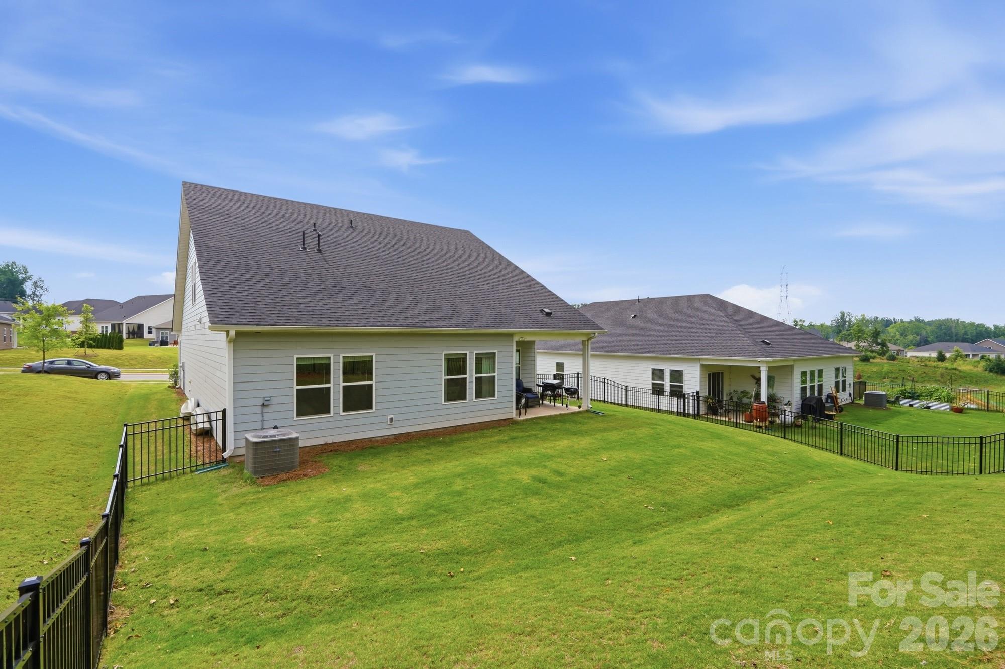 Solena at The Vineyards - Residential