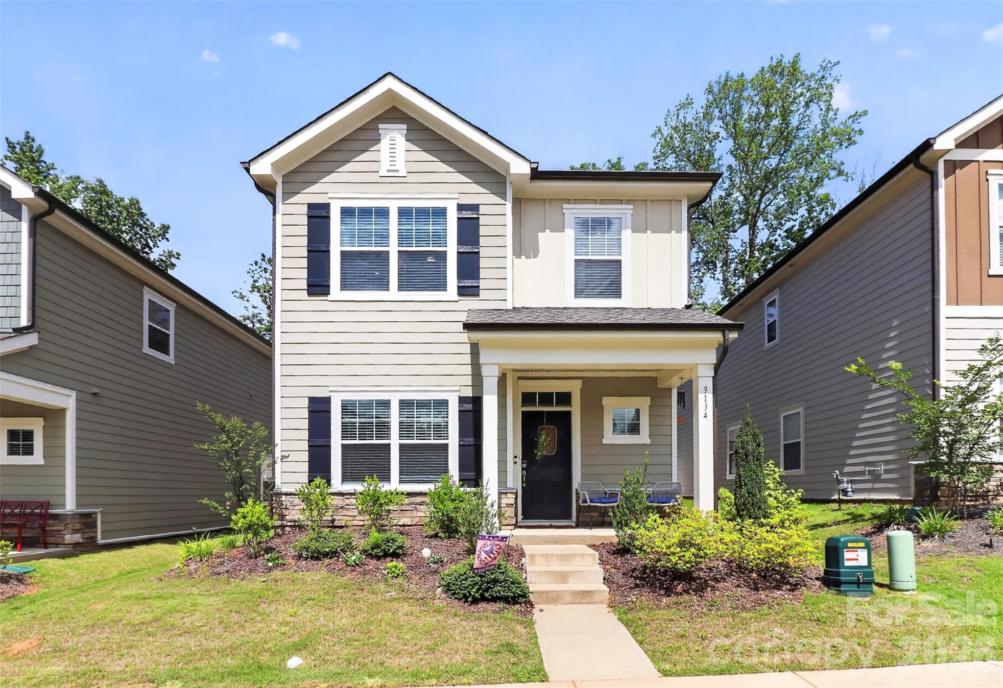 Welcome home to this beautifully maintained 3-bedroom, 2.5-bath home located in a quiet neighborhood just minutes from Mint Hill and only 25 minutes to Uptown Charlotte. Enjoy a walkable community with easy access to local restaurants, coffee shops, shopping, and parks.
The open floor plan is perfect for everyday living and entertaining. The kitchen features stainless steel appliances, a 5-burner gas range, granite countertops, tile backsplash, and a large island with seating.
Seller upgrades include a custom built-in bookcase with a cozy window seat, a new dishwasher, and a fully fenced backyard. The main level offers durable LVP flooring and a linear electric fireplace, while the spacious primary suite features dual vanities and a tiled shower.
Move-in ready and thoughtfully designed, this home offers the perfect blend of comfort, convenience, and modern living