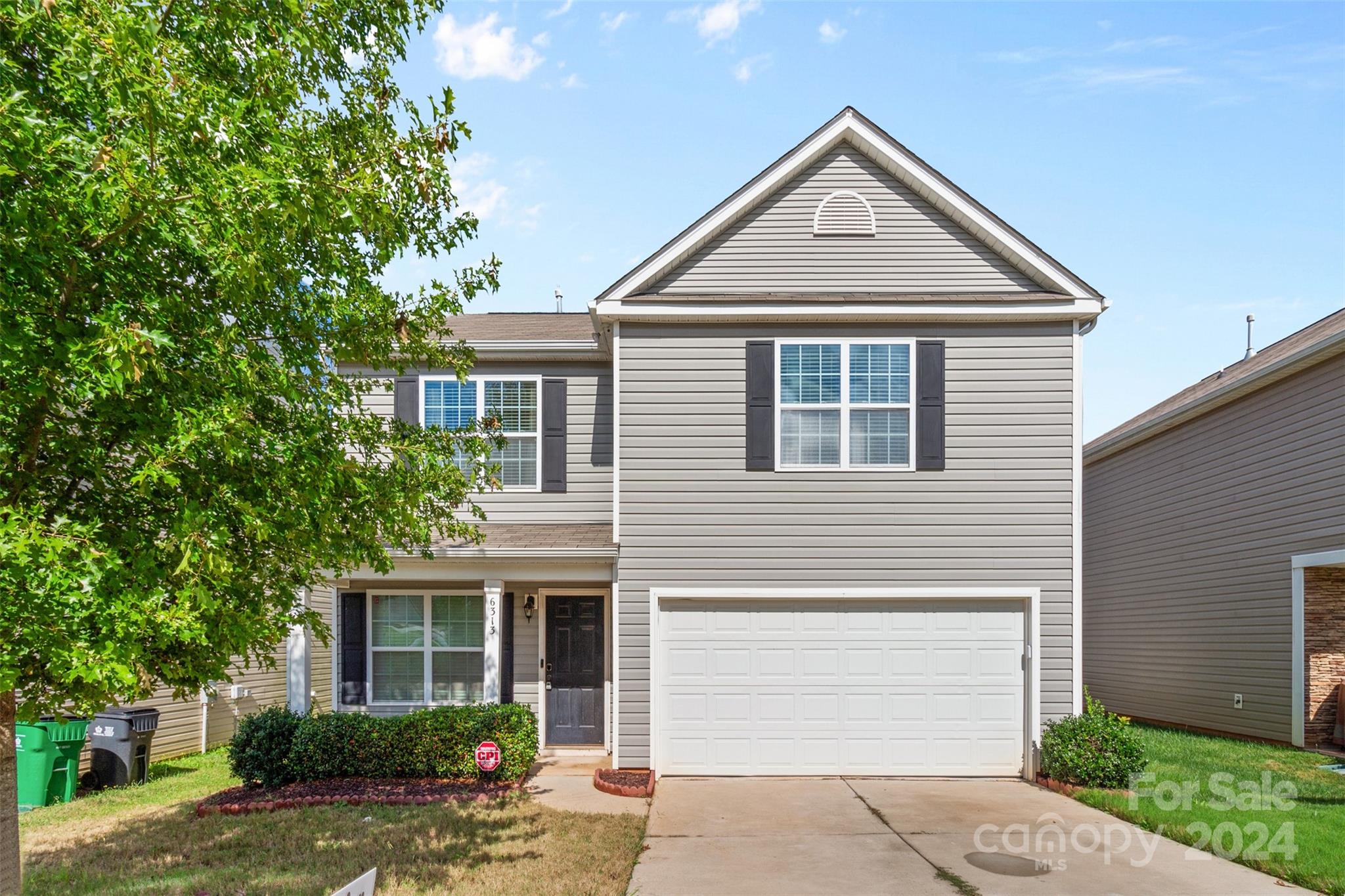 Welcome home!! This beautiful home features 4-bedroom, 2.5-baths and is located in the desirable University area. As you step inside to an inviting livingroom you will be met with a beautiful fireplace. A place to relax after a long day! As you step through the home, find yourself cooking in a spacious kitchen. While you are at it, go sit outside in your fenced in back yard! Upstairs, you'll find 4 bedrooms, 2 baths and plenty of closet space! Primary bedroom features a cathedral ceiling, soaking tub and a walk in closet!!
Easy access to major highways. Freshly painted, brand new ceiling fans throughout, this home is ready for you.