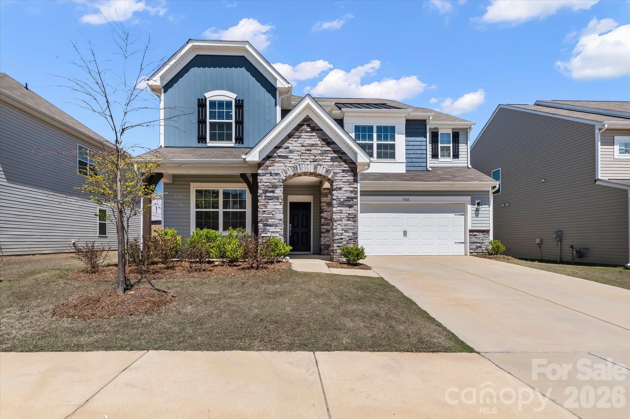 Welcome home to this stunning, almost-new 5-bedroom, 3.5-bath home located in the desirable Shannon Woods community. While the neighborhood is still building, this home already includes many sought-after upgrades—such as double ovens and a fully fenced backyard—without the added upgrade costs.
Move-in ready and thoughtfully designed, the home features spacious rooms, an open floor plan, soft neutral colors throughout, and an inviting living area with a gorgeous fireplace. The kitchen offers an eat-in dining area and a walk-in pantry, making it perfect for both everyday living and entertaining.
Be sure to explore the community amenities, including the brand-new pool, fitness center, and large playground. Conveniently located between Denver, Hickory, and Mooresville, you’ll enjoy easy access to shopping, dining, and entertainment.
Don’t miss your opportunity to make this beautiful home yours!