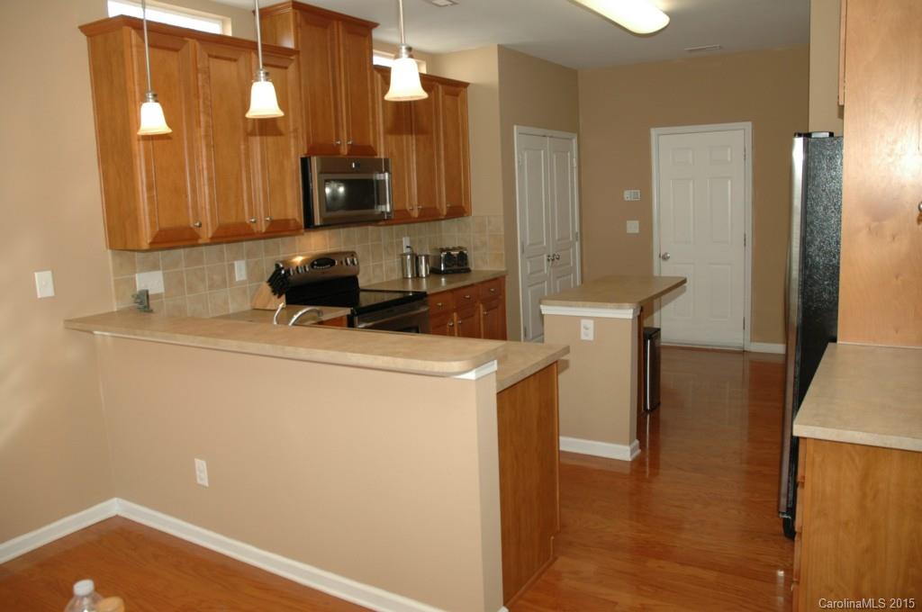 Ridge Pointe - Residential