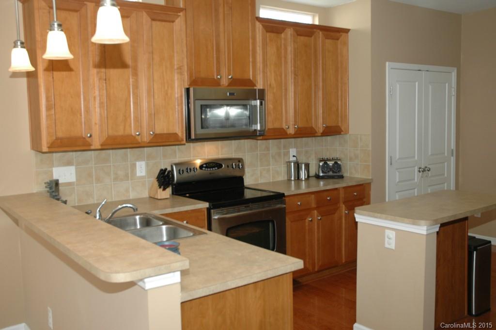 Ridge Pointe - Residential