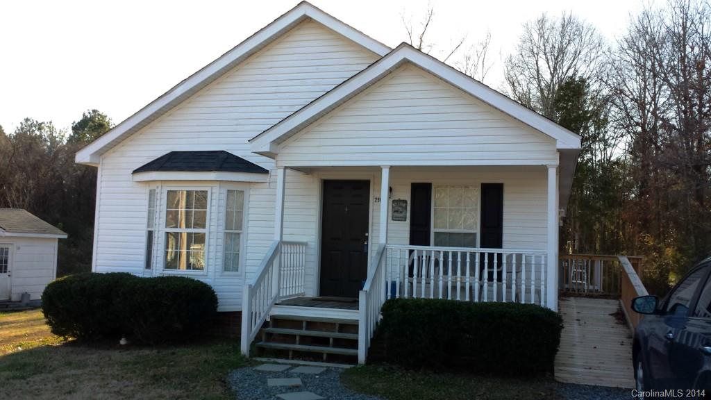Charming spacious Ranch home on 1/2 acre. Cozy 3 bedrooms with 2 full baths, kitchen, bay window & laundry. Crown molding, carpet. Master bedroom features large walk-in closet, garden tub, sliding glass closet doors. All appliances included expect microwave. Surrounded by open space. Clinton College is close by. Enjoy front porch and large wooded backyard.