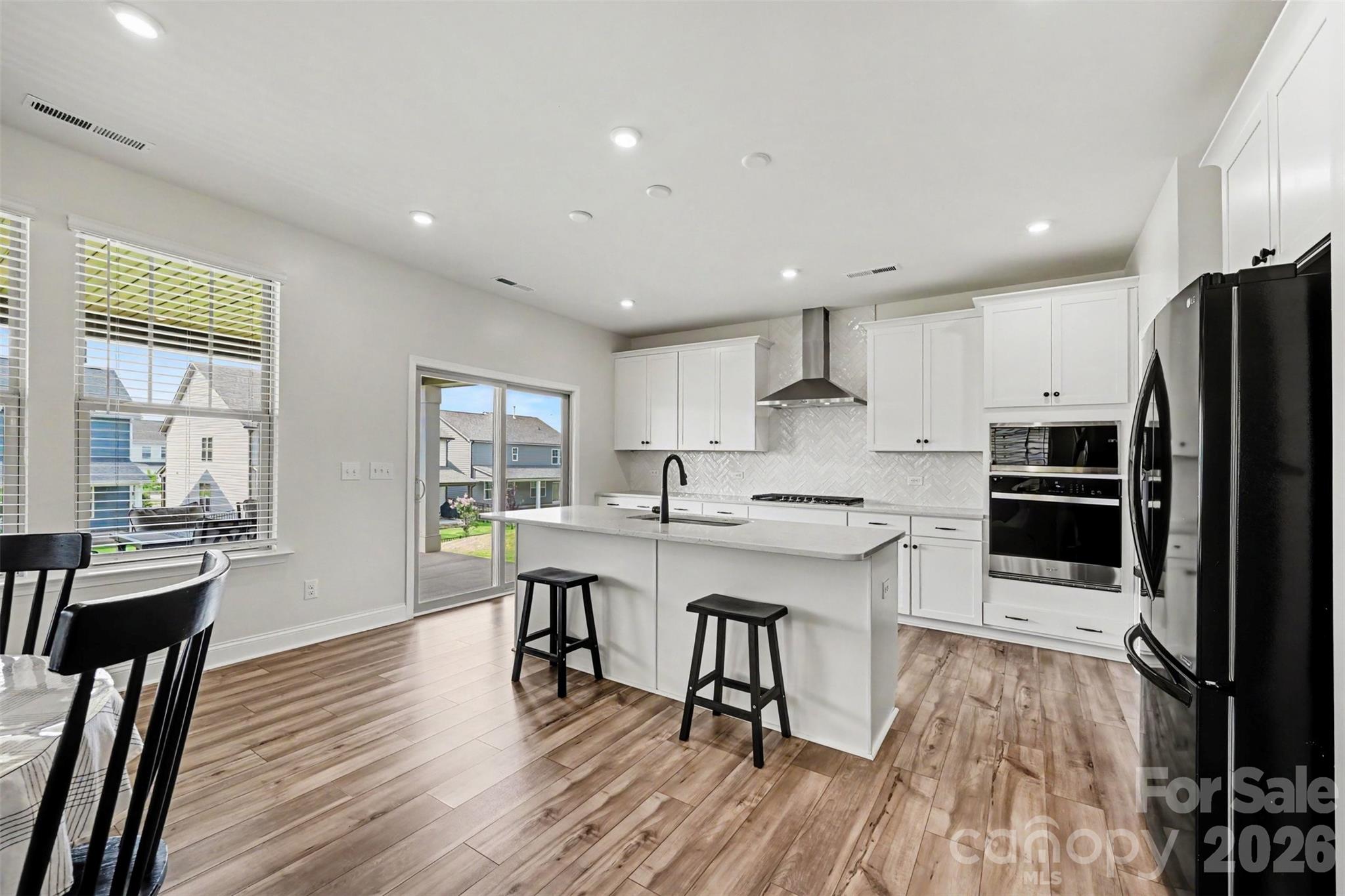 Lakeside Glen - Residential