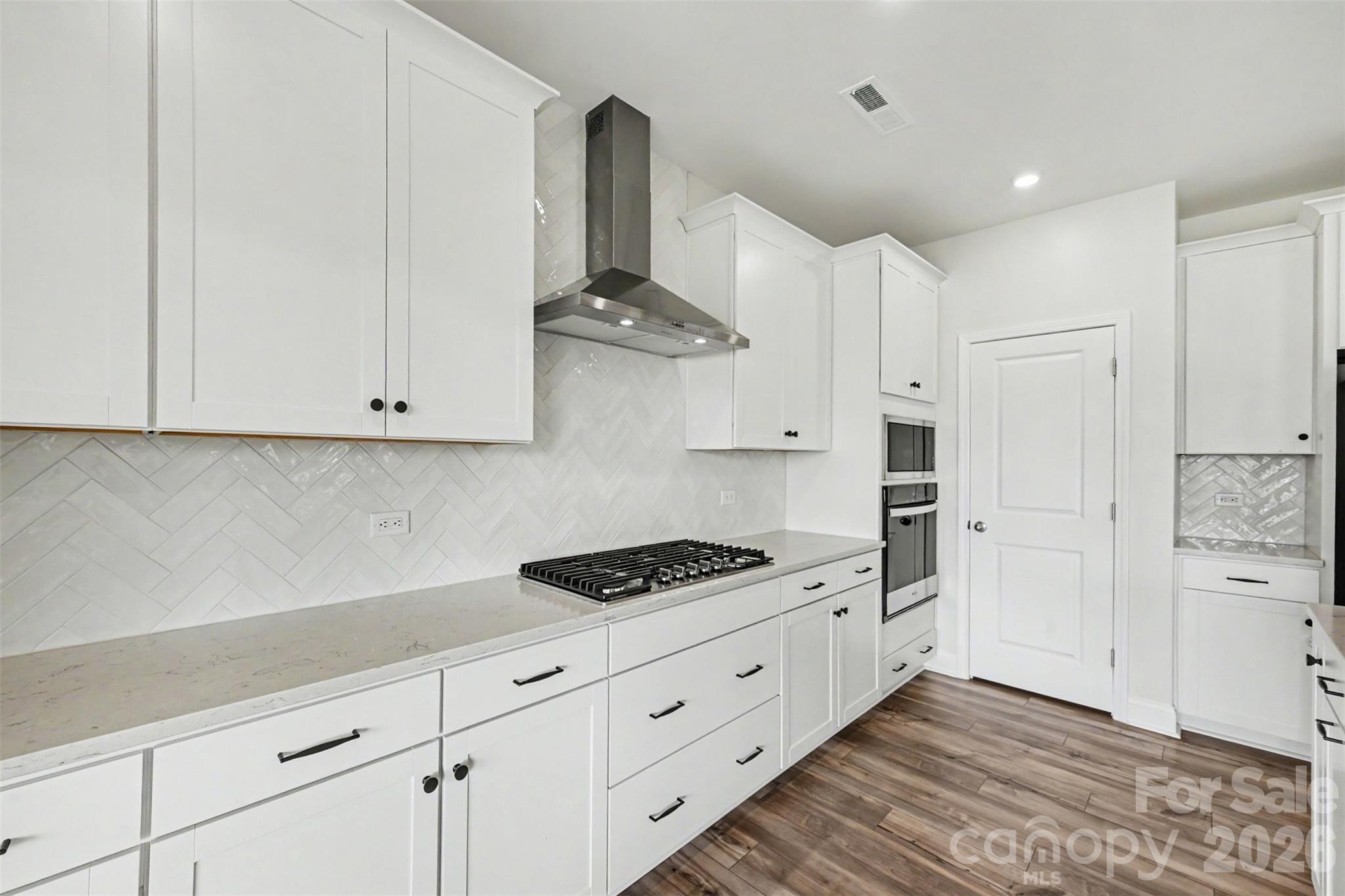 Lakeside Glen - Residential