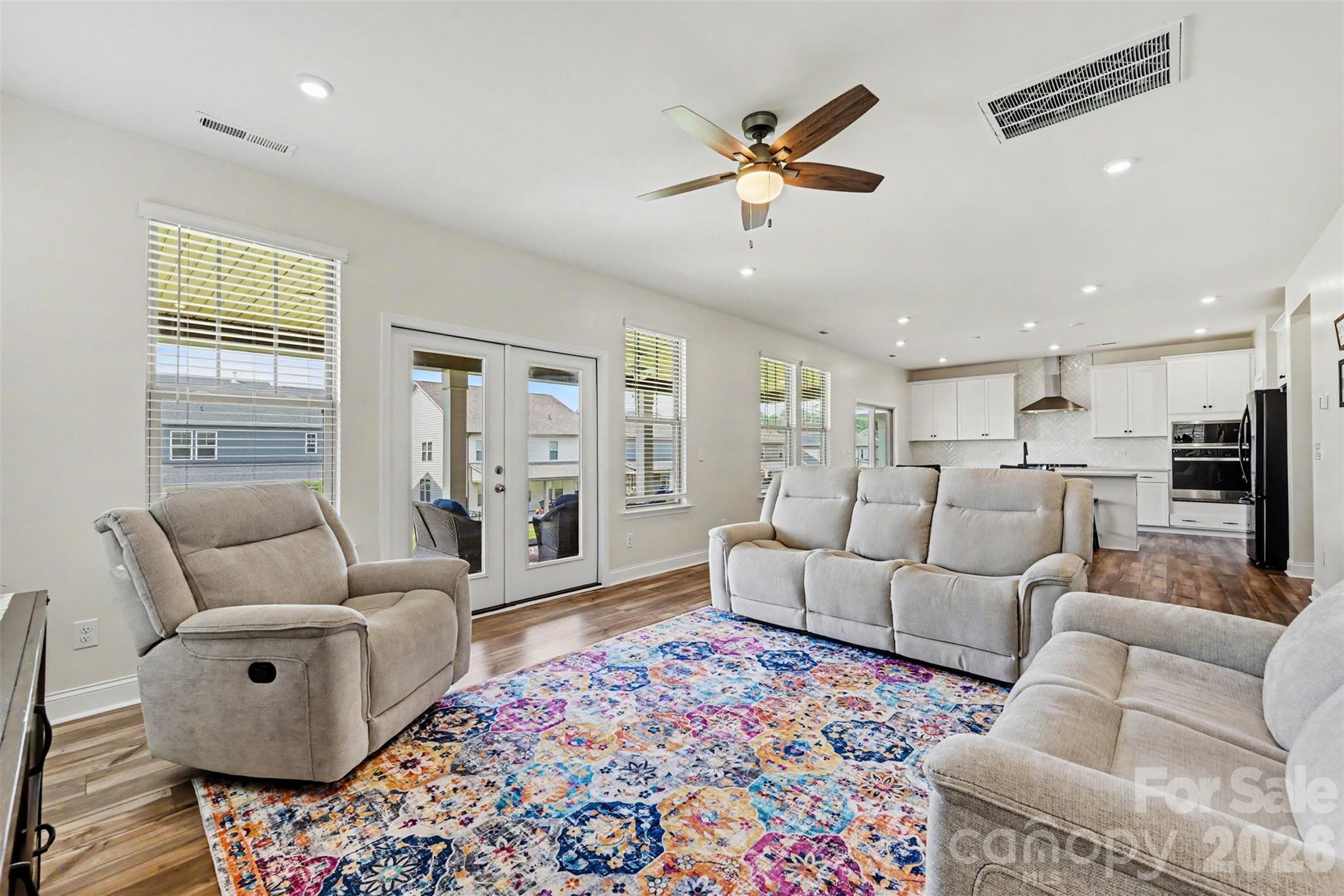 Lakeside Glen - Residential