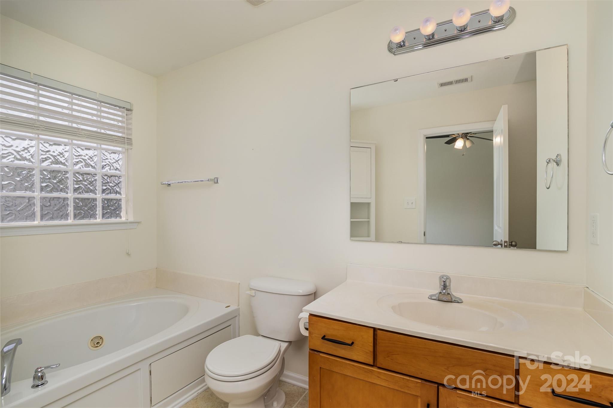 Almond Glen - Residential