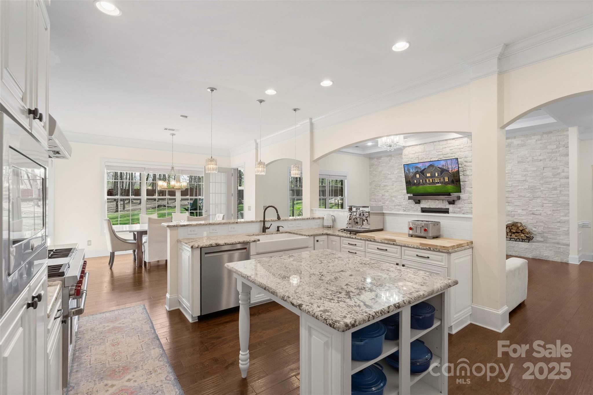 The Coves On River Oaks - Residential