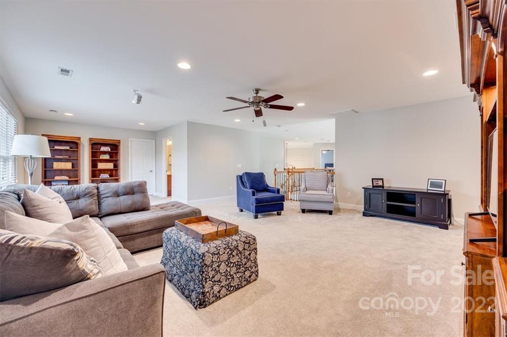 Lake Forest - Residential