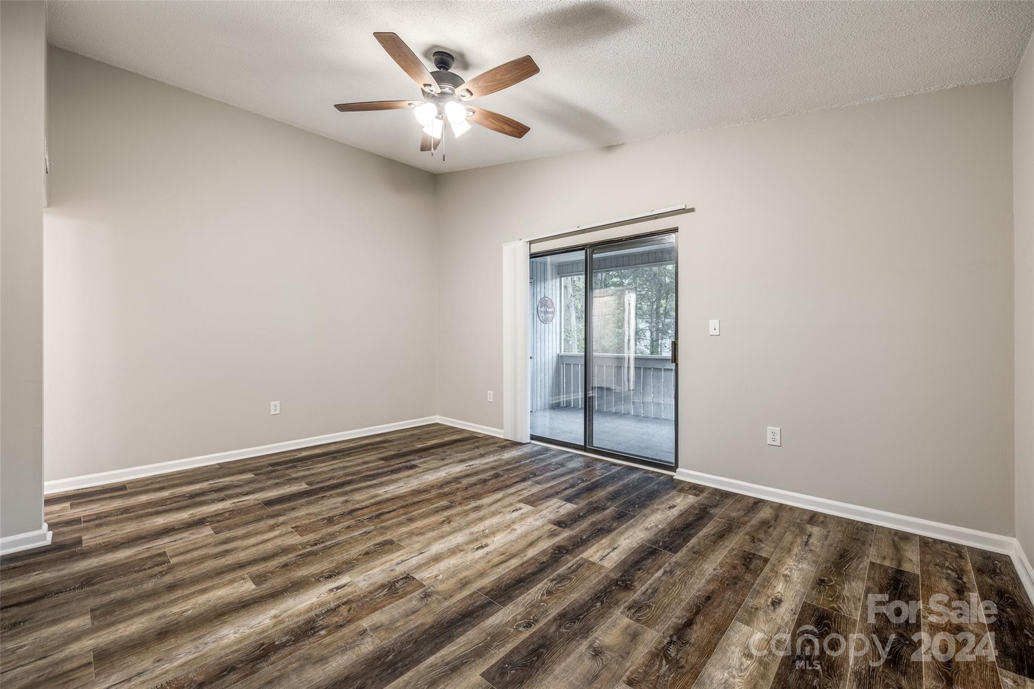 Hunters Chase - Residential