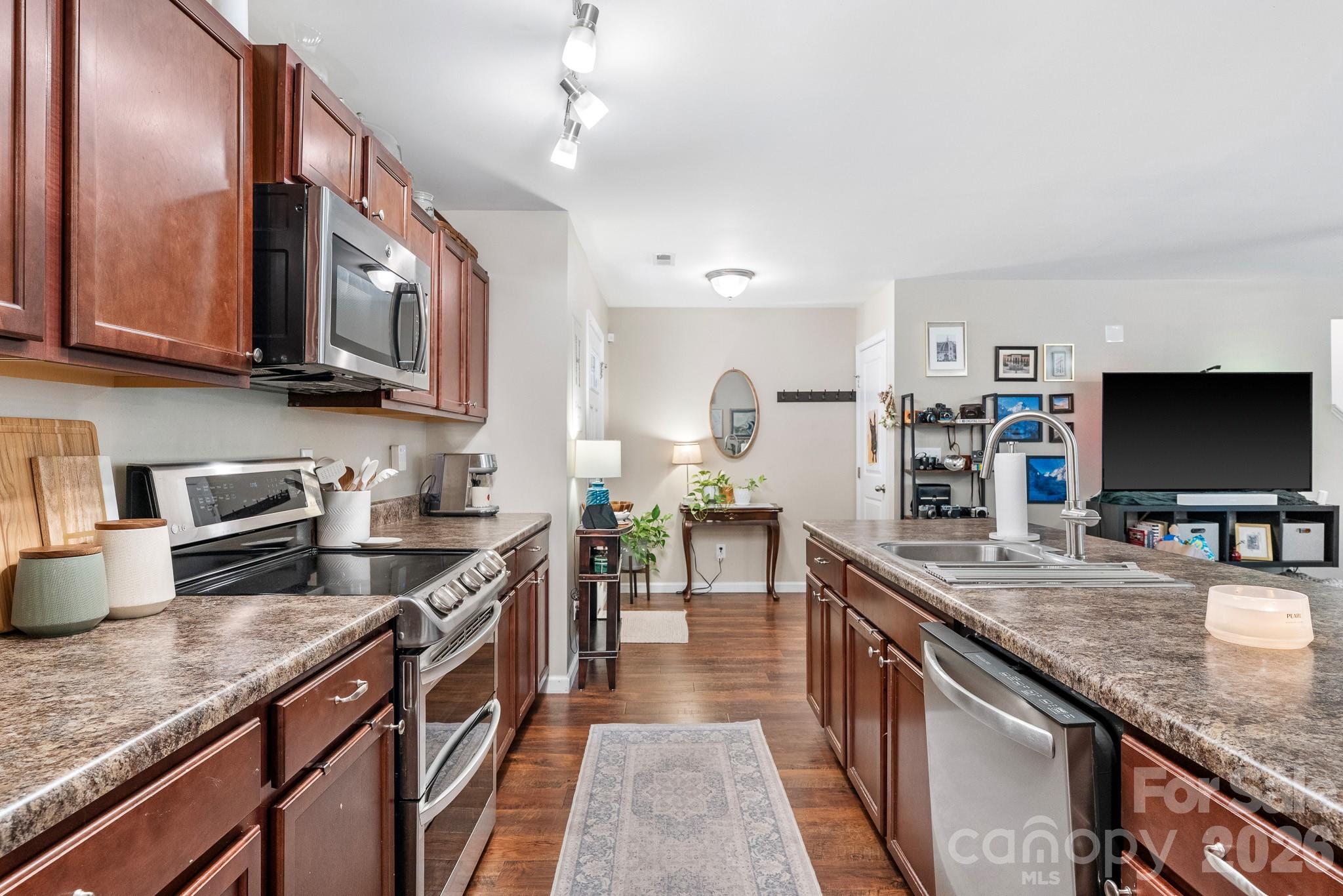 Independence Woods - Residential