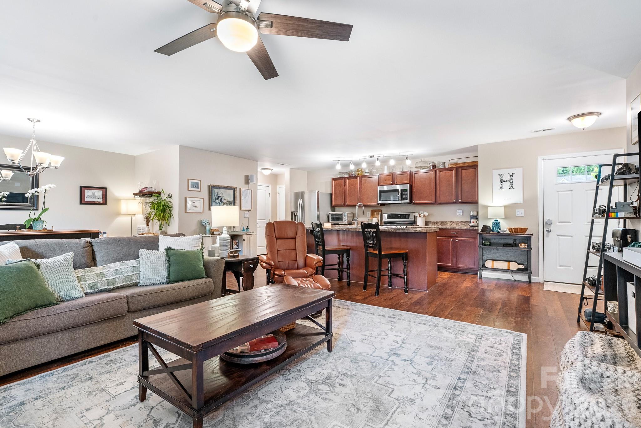 Independence Woods - Residential