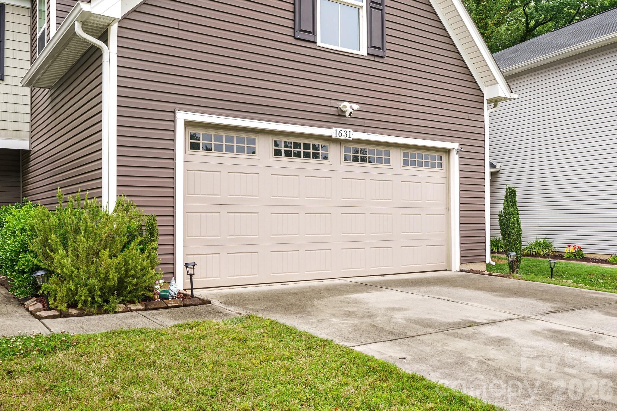 Independence Woods - Residential