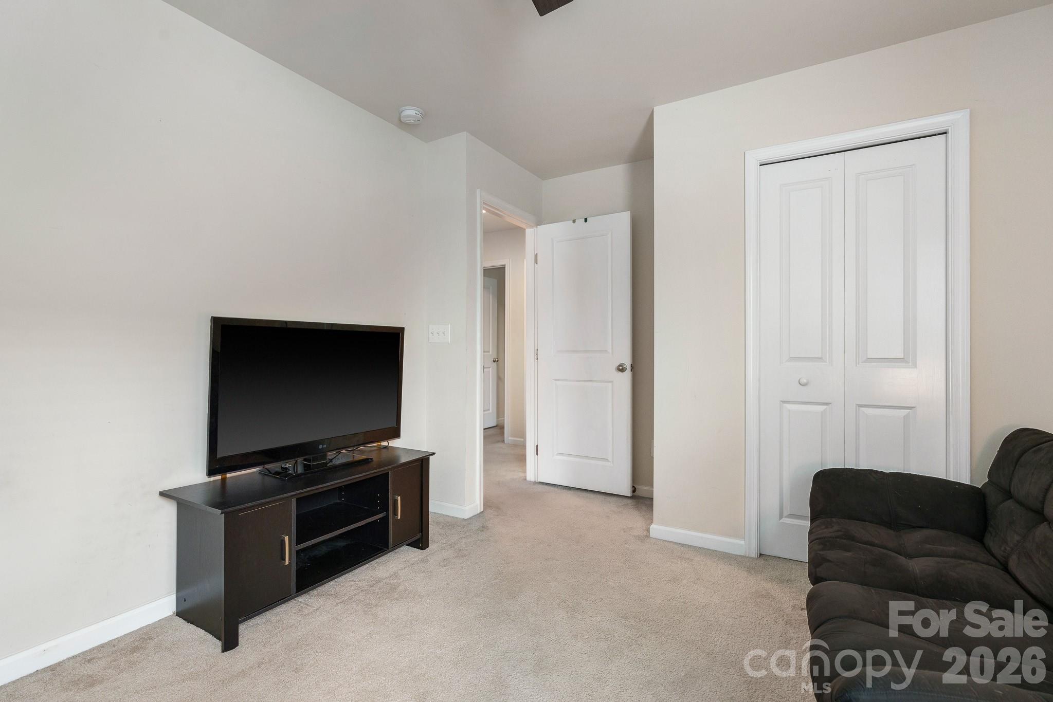 Independence Woods - Residential