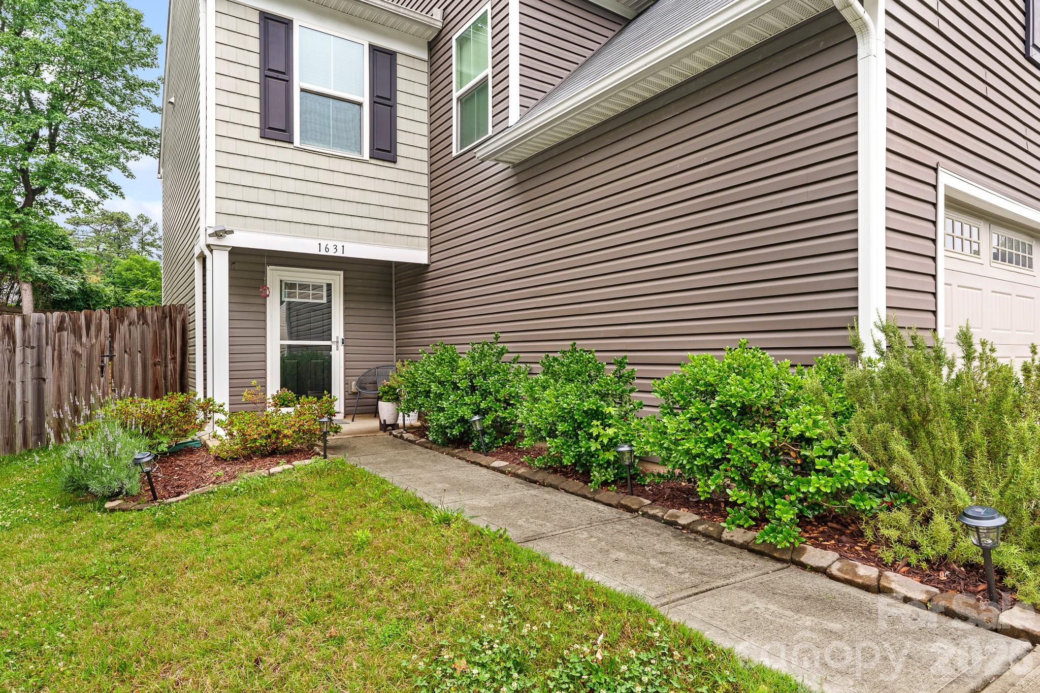 Independence Woods - Residential