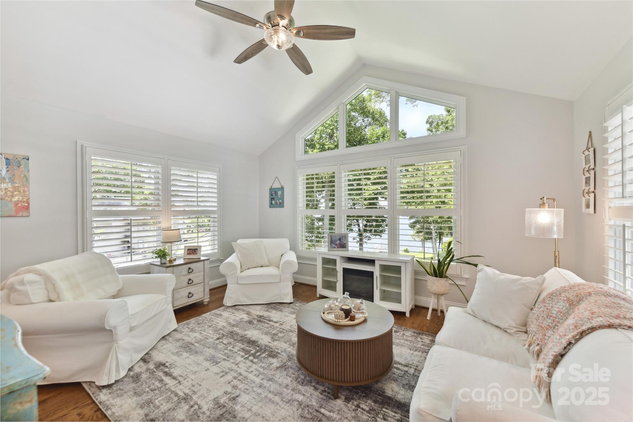 Tega Cay - Residential