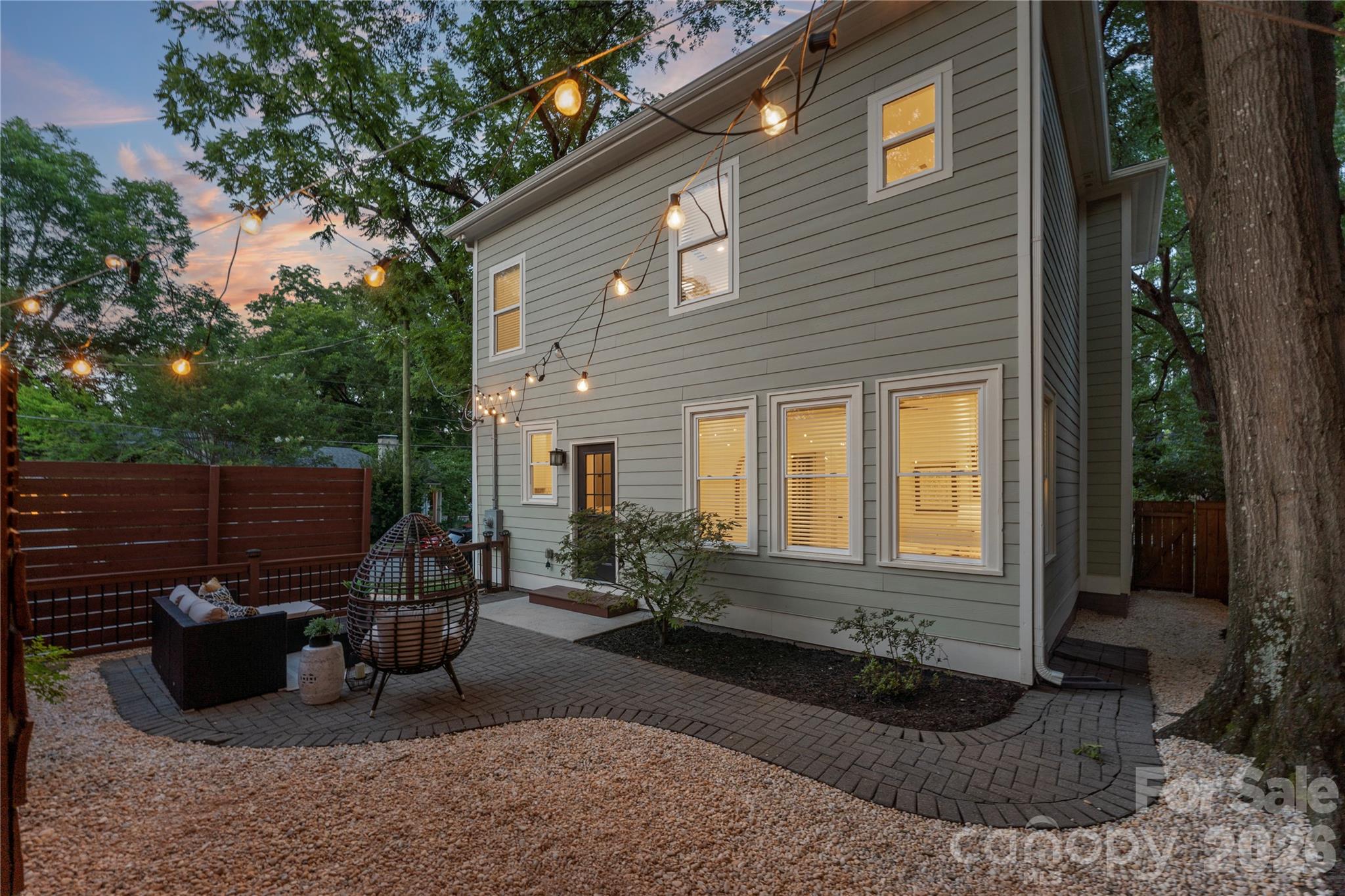 Elizabeth - Residential