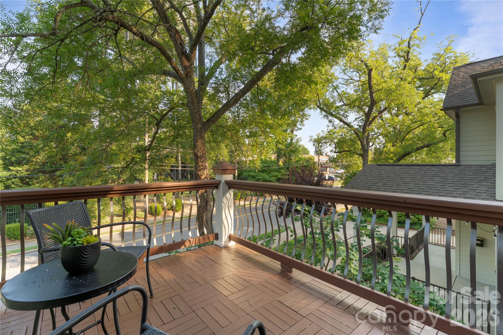 Elizabeth - Residential