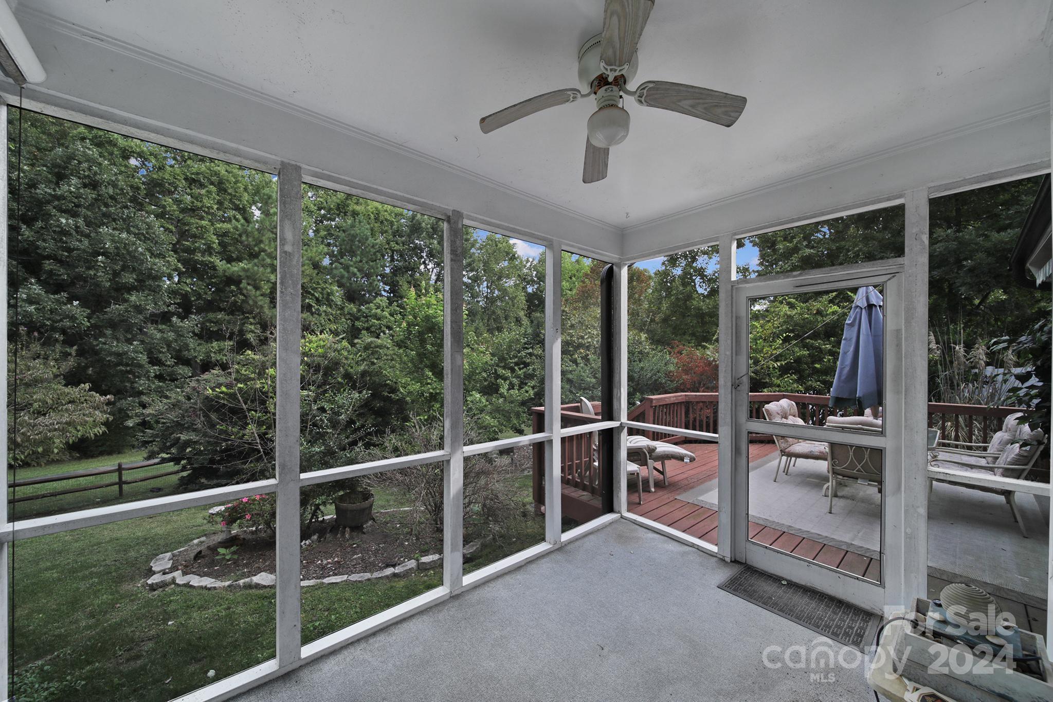 WHITEGROVE - Residential