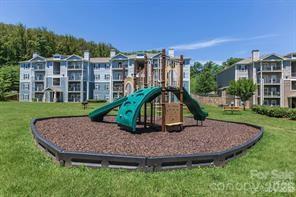 Seasons at Biltmore Lake - Residential
