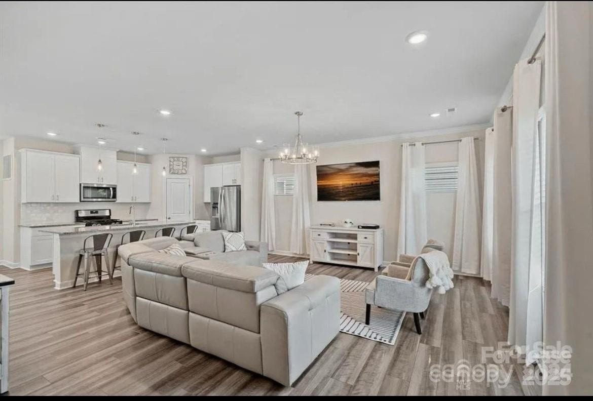 Stoneybrook Station - Residential Lease