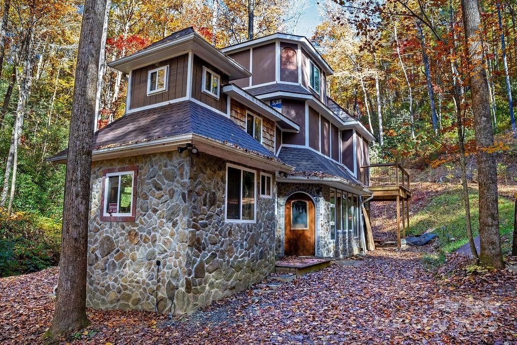 Oak Laurel - Land