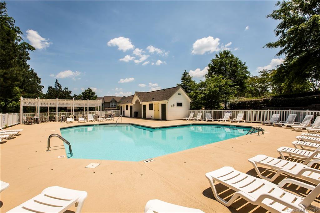 Windsor Trace - Residential